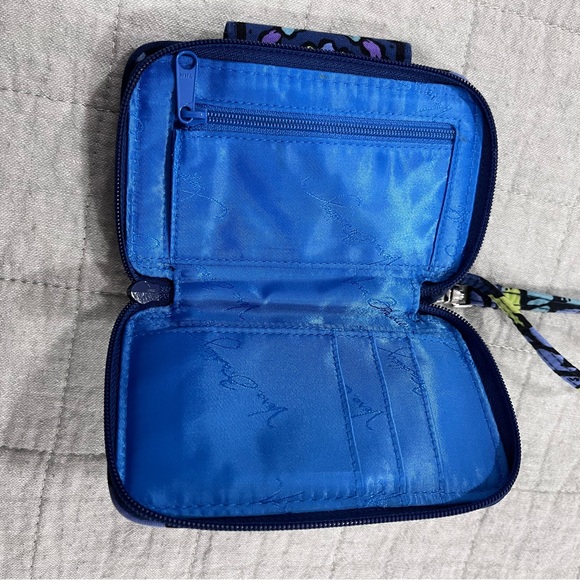 Vera Bradley Wristlet Indigo Pop - Picture 2 of 4